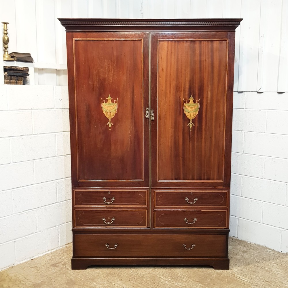 ANTIQUE LATE 18TH CENTURY INLAID MAHOGANY DOUBKE WARDROBE C1790 View III