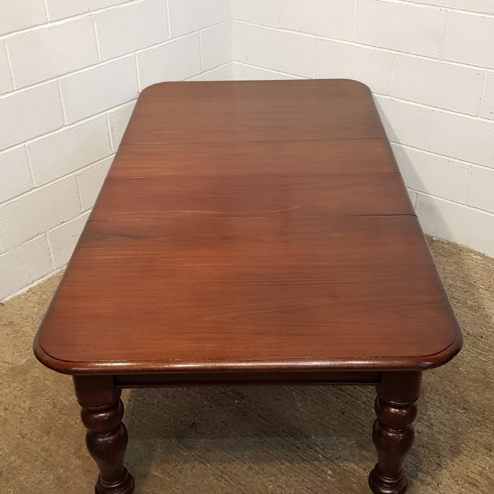 ANTIQUE VICTORIAN MAHOGANY EXTENDING DINING TABLE C1880 & SEATS UP TO TEN  View V