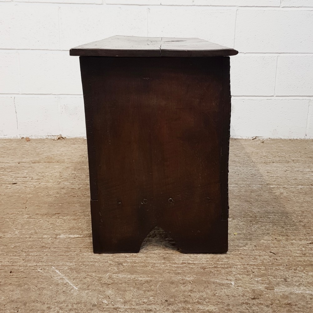 ANTIQUE 18TH CENTURY  CARVED & JOINED OAK COFFER C1780 View IV