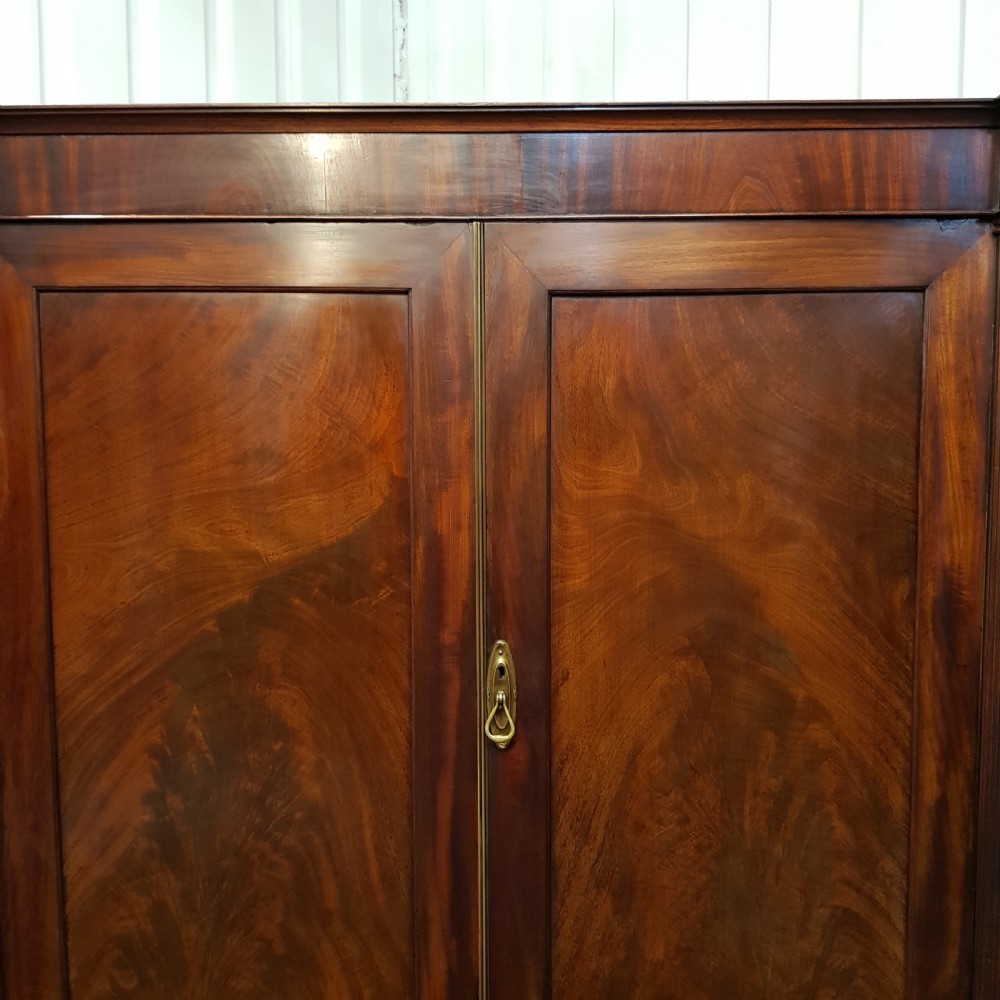 ANTIQUE REGENCY MAHOGANY BREAKFRONT FOUR DOOR WARDROBE C1820 View VII
