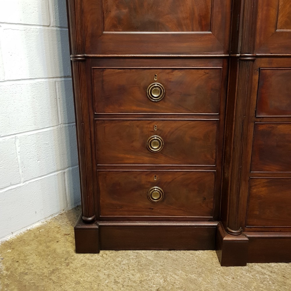 ANTIQUE REGENCY MAHOGANY BREAKFRONT FOUR DOOR WARDROBE C1820 View VIII