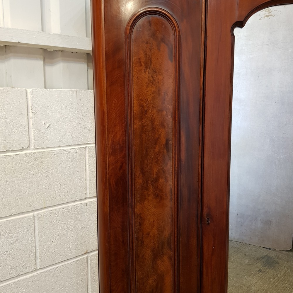 ANTIQUE VICTORIAN MAHOGANY SINGLE WARDROBE C1880 View III