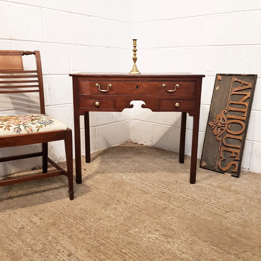 ANTIQUE 18TH CENTURY MAHOGANY LOWBOY C1780