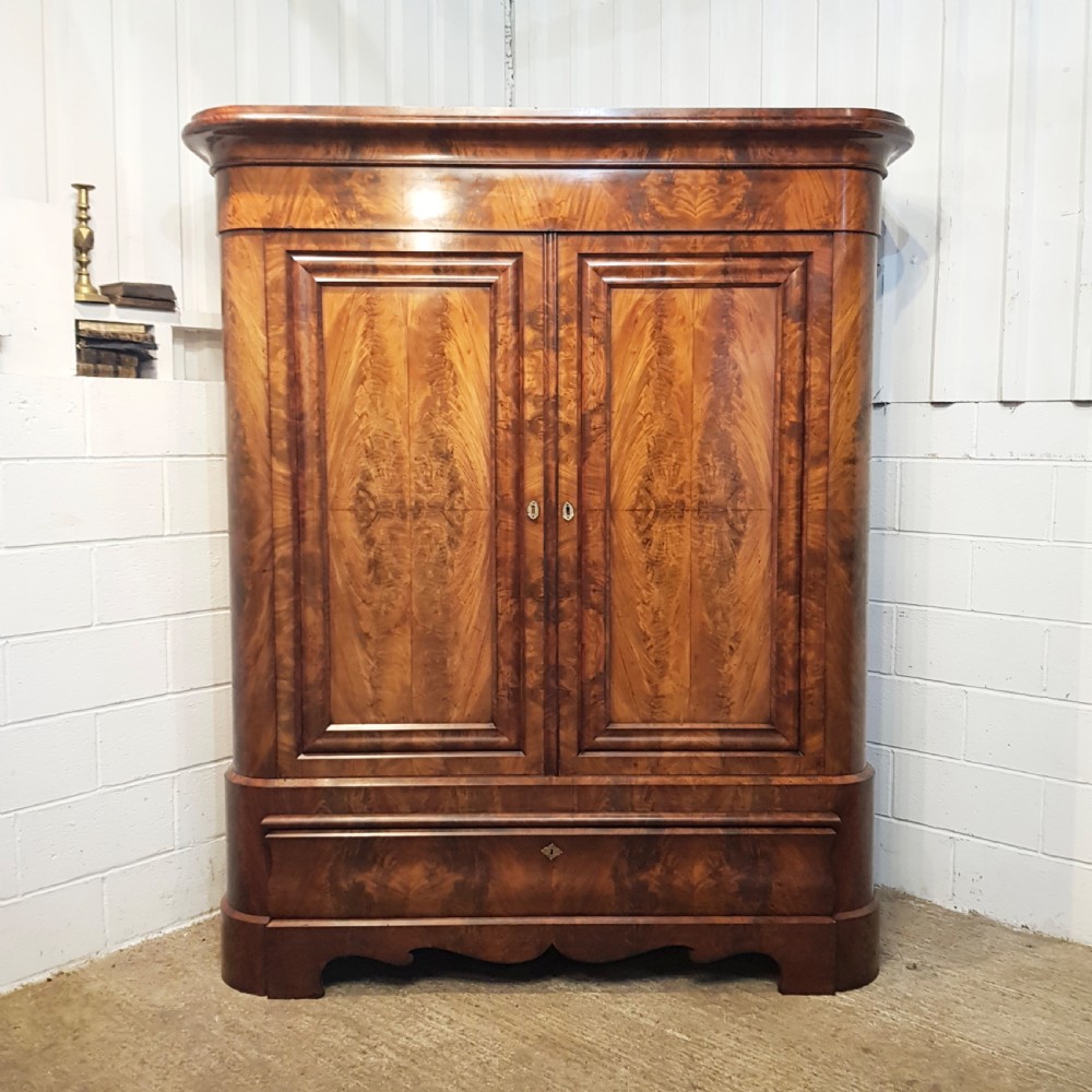 SUPERB ANTIQUE 19TH CENTURY BIEDERMEIER MAHOGANY  LARGE WARDROBE C1860 View VII