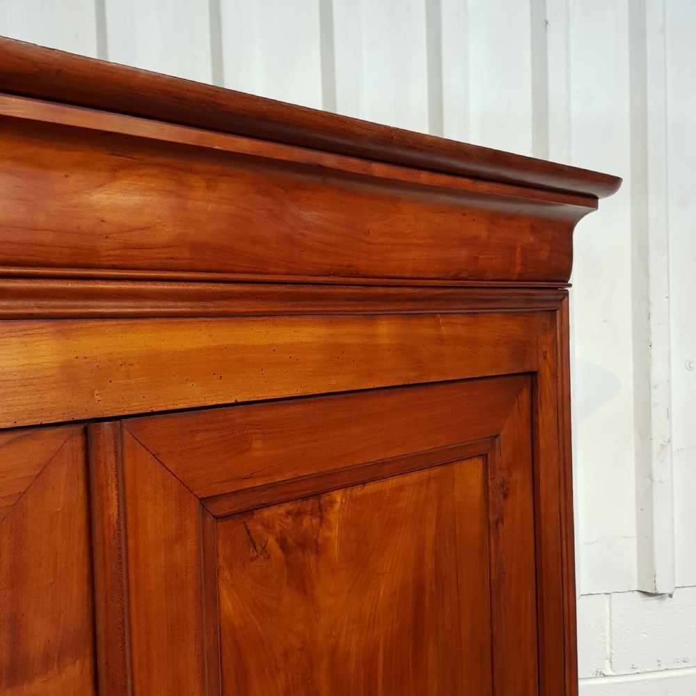 ANTIQUE 19TH CENTURY MAHOGANY FRENCH ARMOIRE C1880 View III