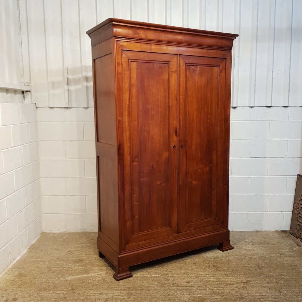ANTIQUE 19TH CENTURY MAHOGANY FRENCH ARMOIRE C1880 View V