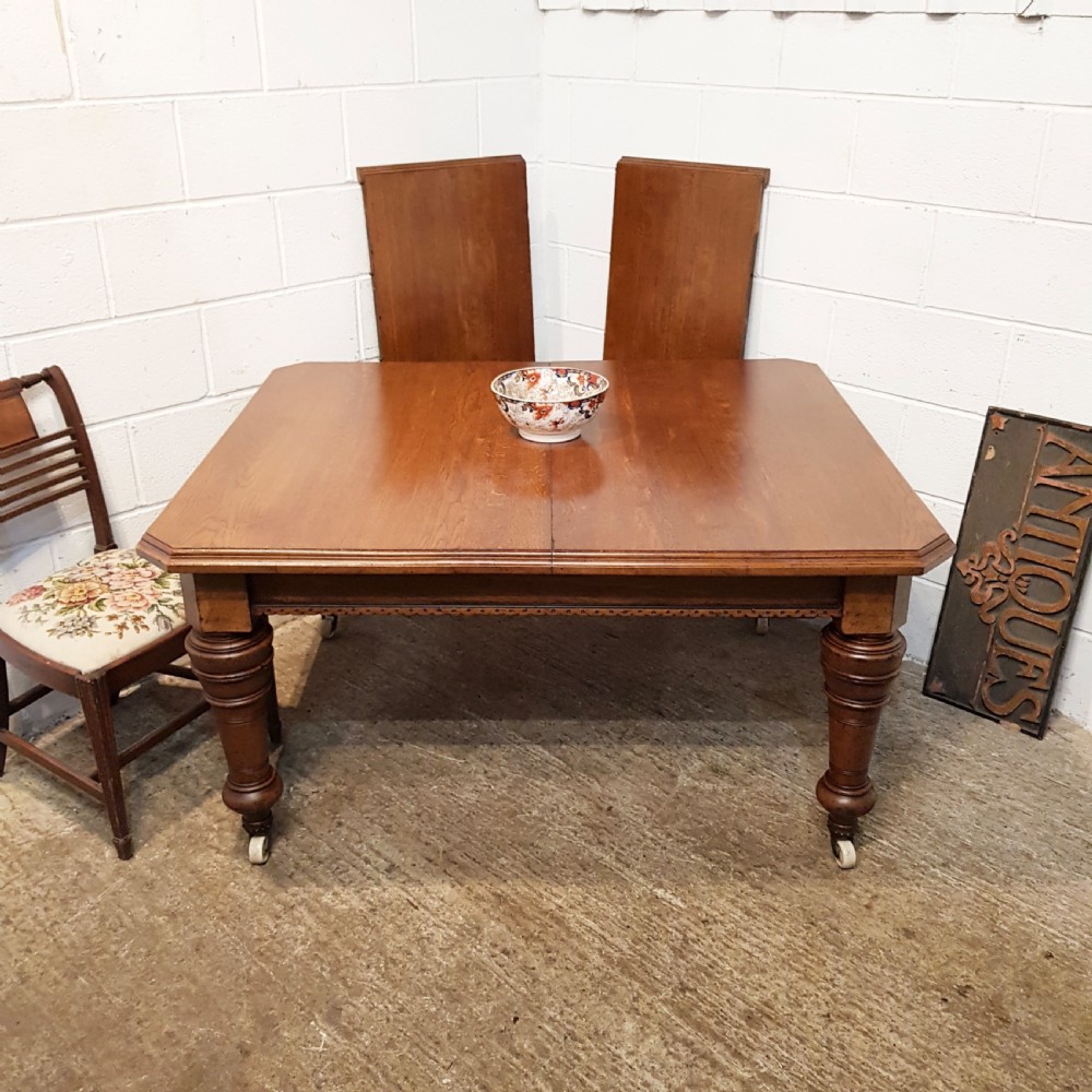 ANTIQUE VICTORIAN OAK EXTENDING DINING TABLE C1880