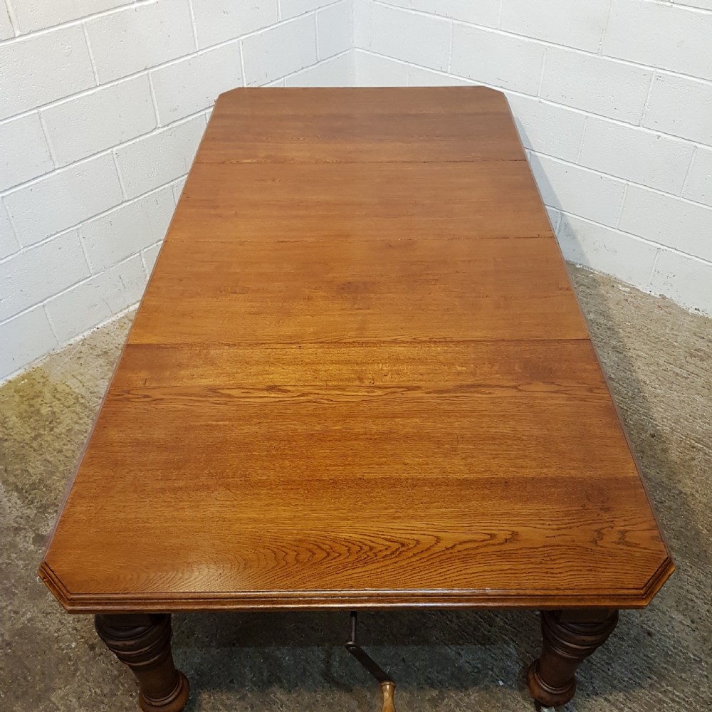 ANTIQUE VICTORIAN OAK EXTENDING DINING TABLE C1880 View V
