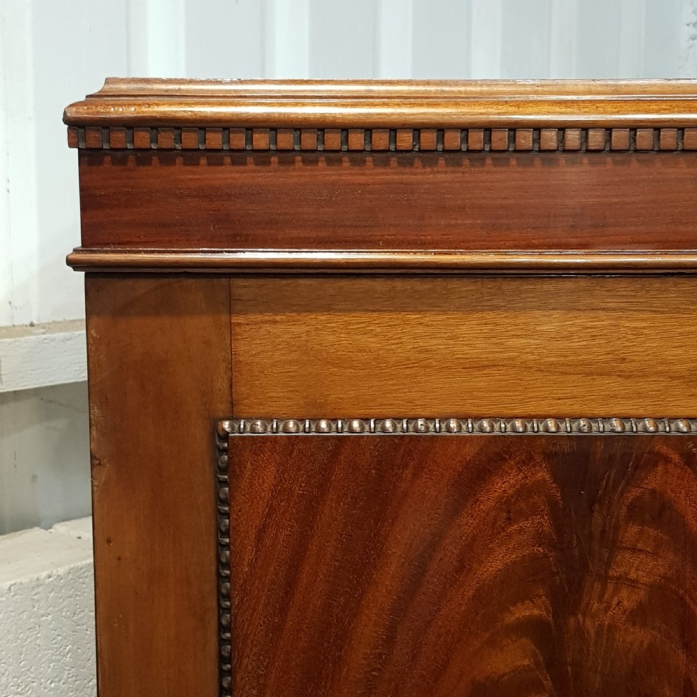 ANTIQUE EDWARDIAN MAHOGANY TRIPLE WARDROBE C1900 View VIII