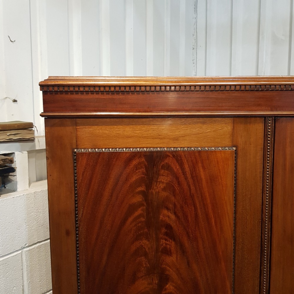ANTIQUE EDWARDIAN MAHOGANY TRIPLE WARDROBE C1900 View IX