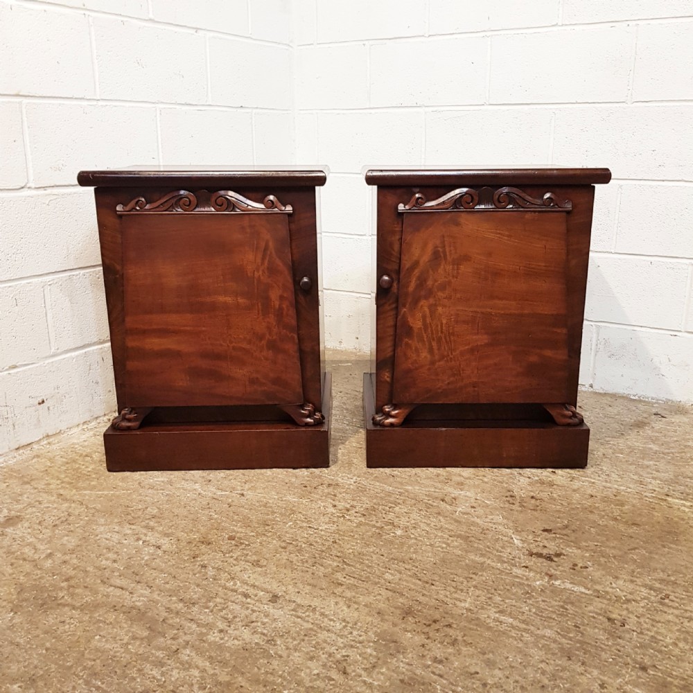 ANTIQ PAIR WILLIAM 1V MAHOGANY BEDSIDE CABINETS C1830 View III