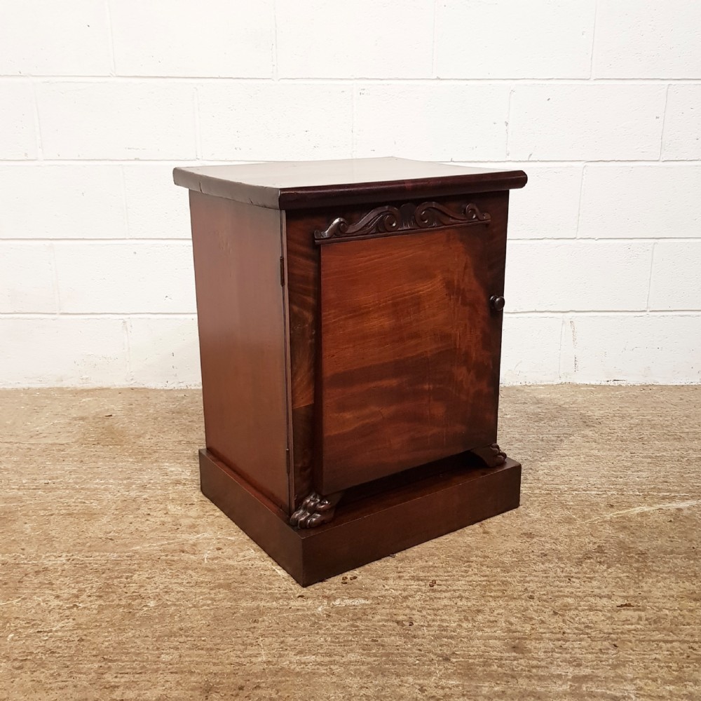 ANTIQ PAIR WILLIAM 1V MAHOGANY BEDSIDE CABINETS C1830 View VI