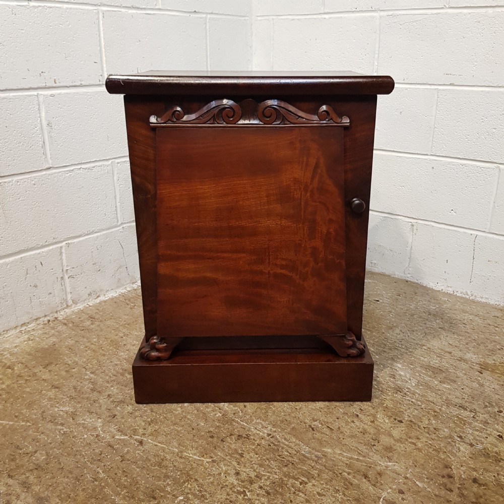ANTIQ PAIR WILLIAM 1V MAHOGANY BEDSIDE CABINETS C1830 View IX