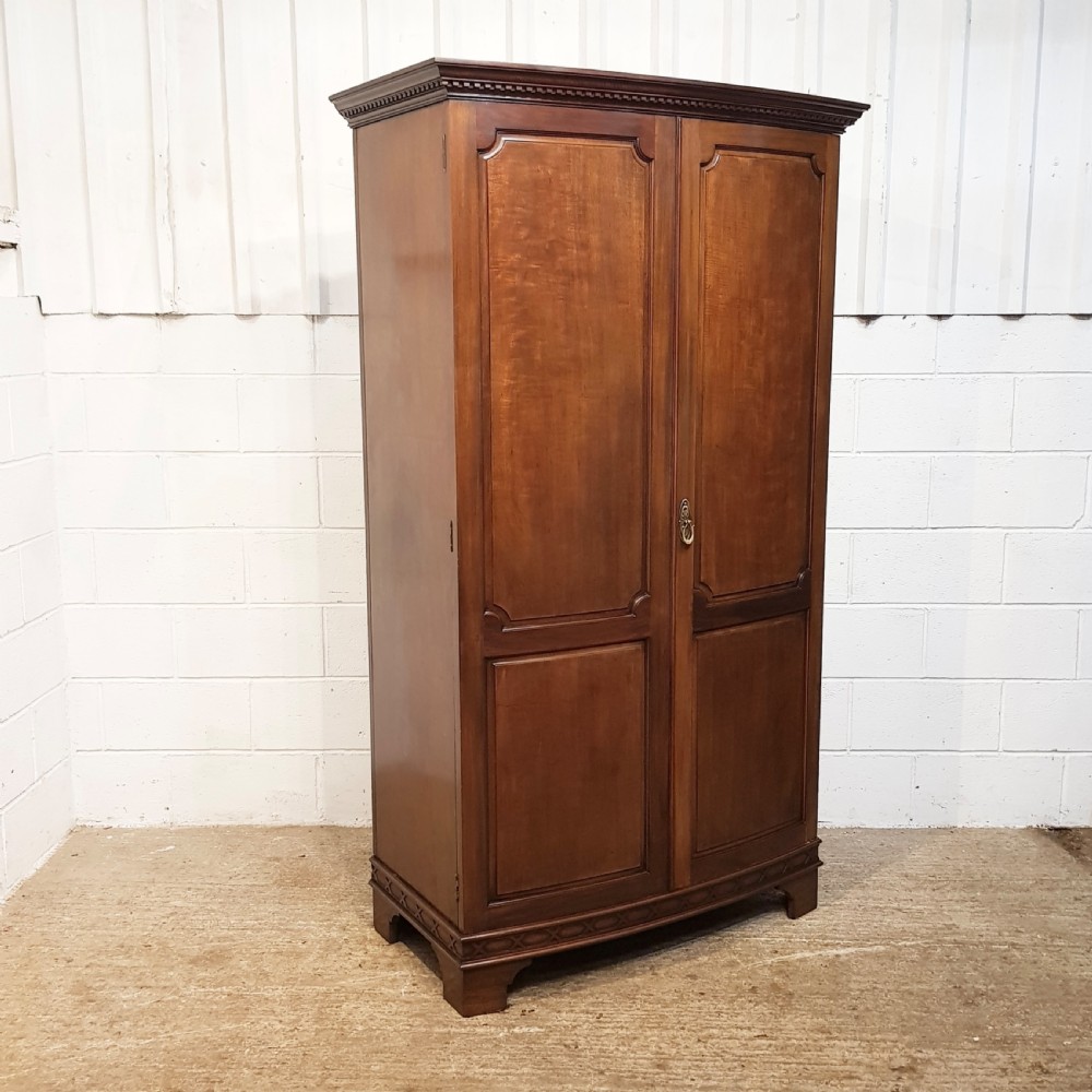 ANTIQUE EDWARDIAN MAHOGANY BOW FRONT DOUBKE WARDROBE BY MAPLES & CO.C1910 View III