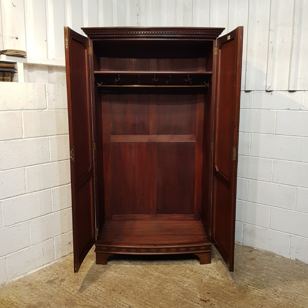 ANTIQUE EDWARDIAN MAHOGANY BOW FRONT DOUBKE WARDROBE BY MAPLES & CO.C1910 View VII