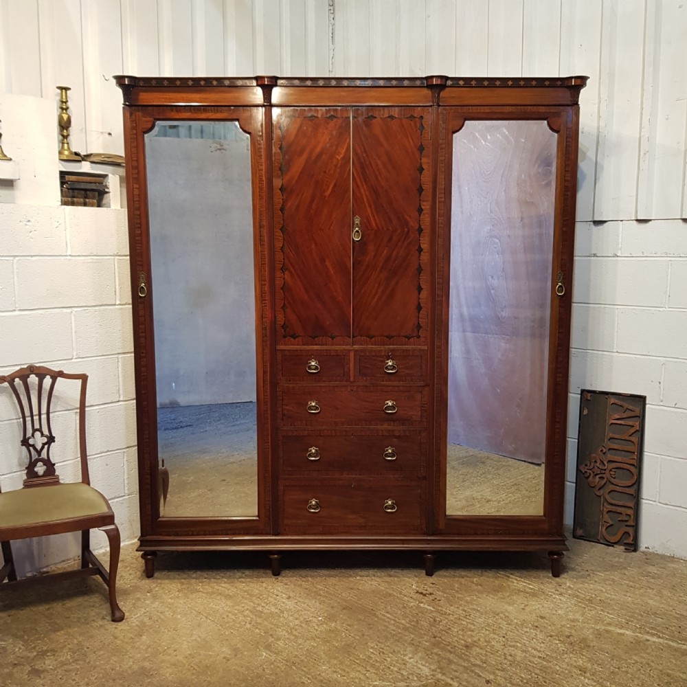 ANTIQUE LATE VICTORIAN MAHOGANY TRIPLE WARDROBE C1890