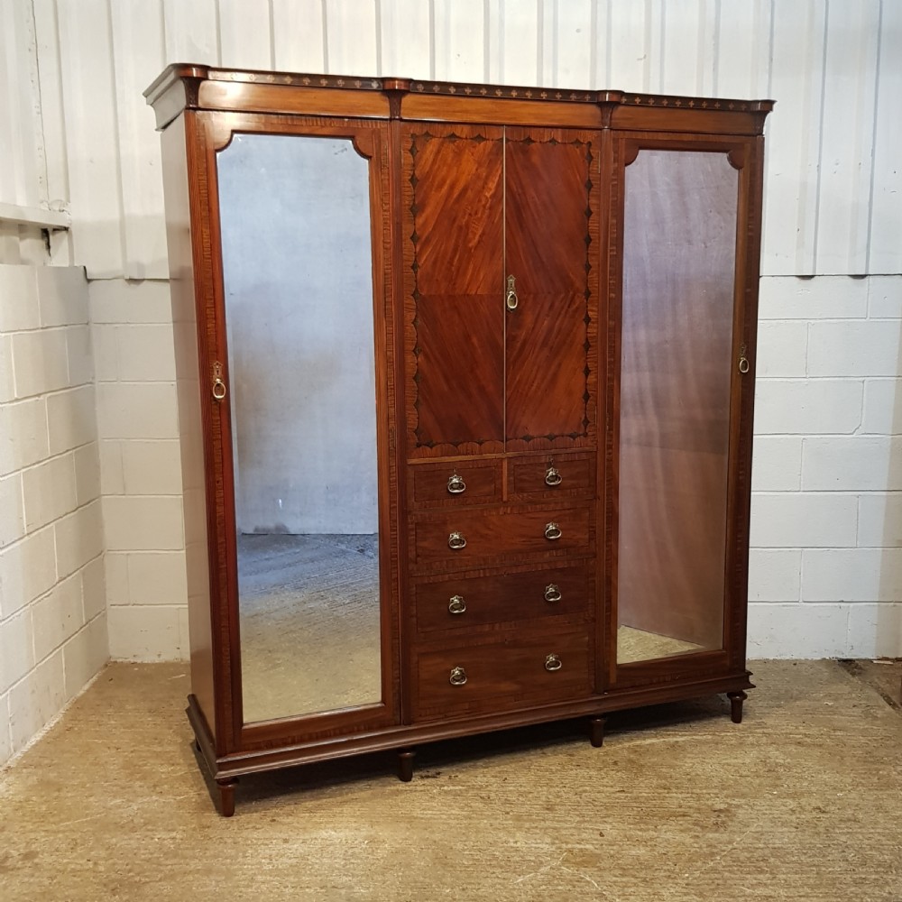 ANTIQUE LATE VICTORIAN MAHOGANY TRIPLE WARDROBE C1890 View IV