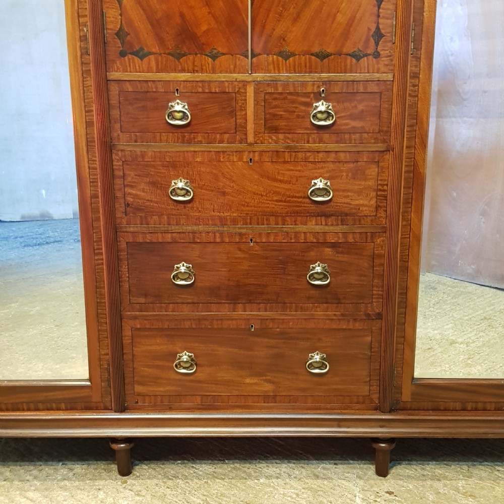 ANTIQUE LATE VICTORIAN MAHOGANY TRIPLE WARDROBE C1890 View V