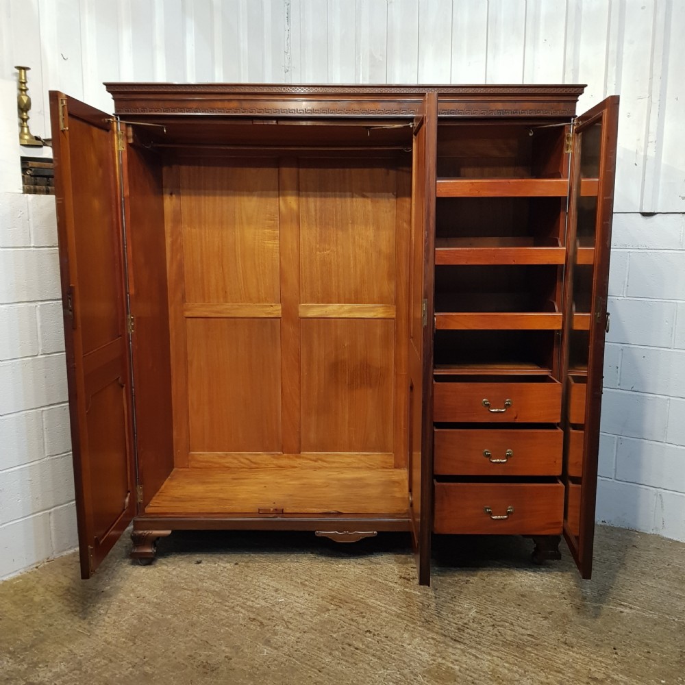 ANTIQUE LATE VICTORIAN CHIPPENDALE MAHOGANY TRIPLE WARDROBE C1890 View II