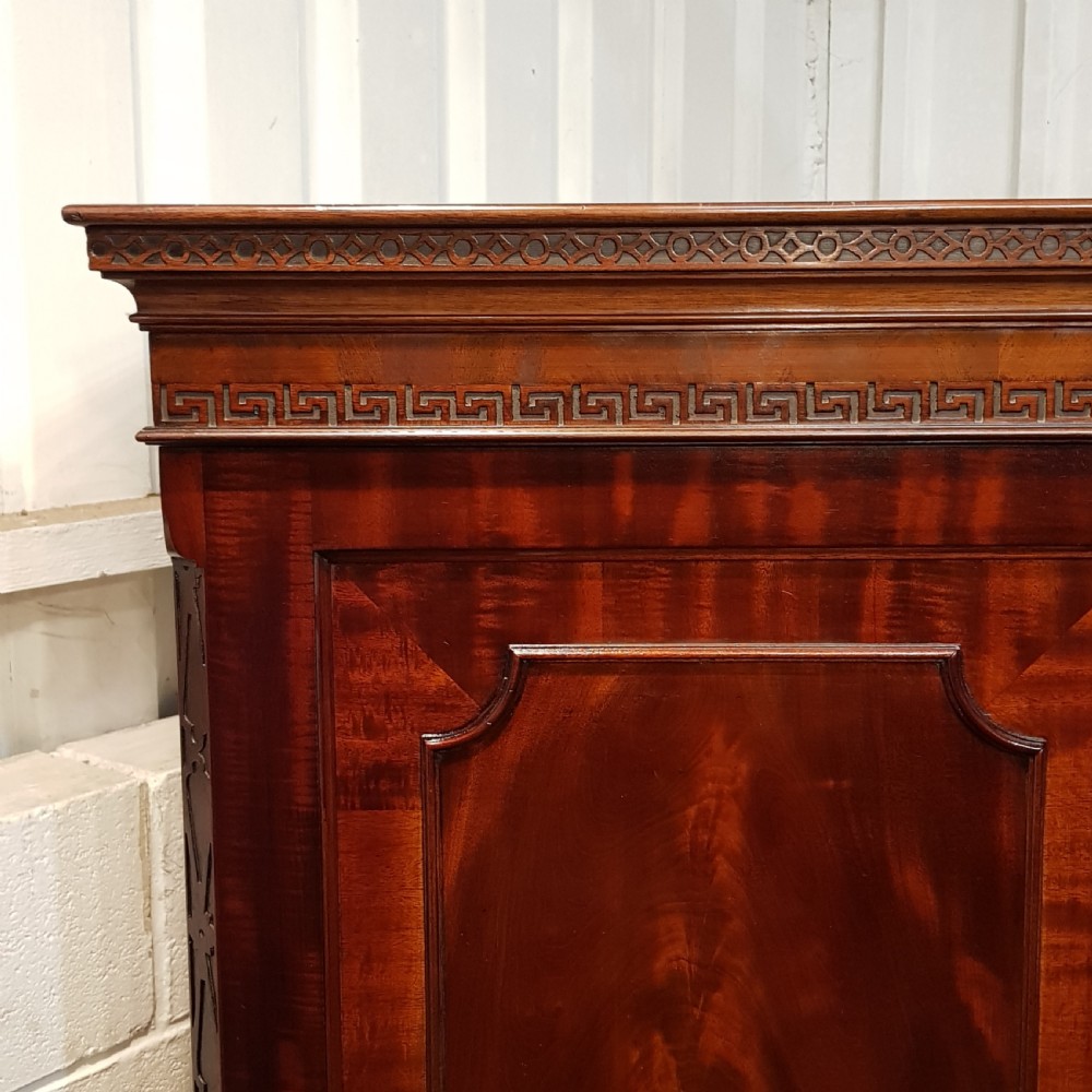 ANTIQUE LATE VICTORIAN CHIPPENDALE MAHOGANY TRIPLE WARDROBE C1890 View IV