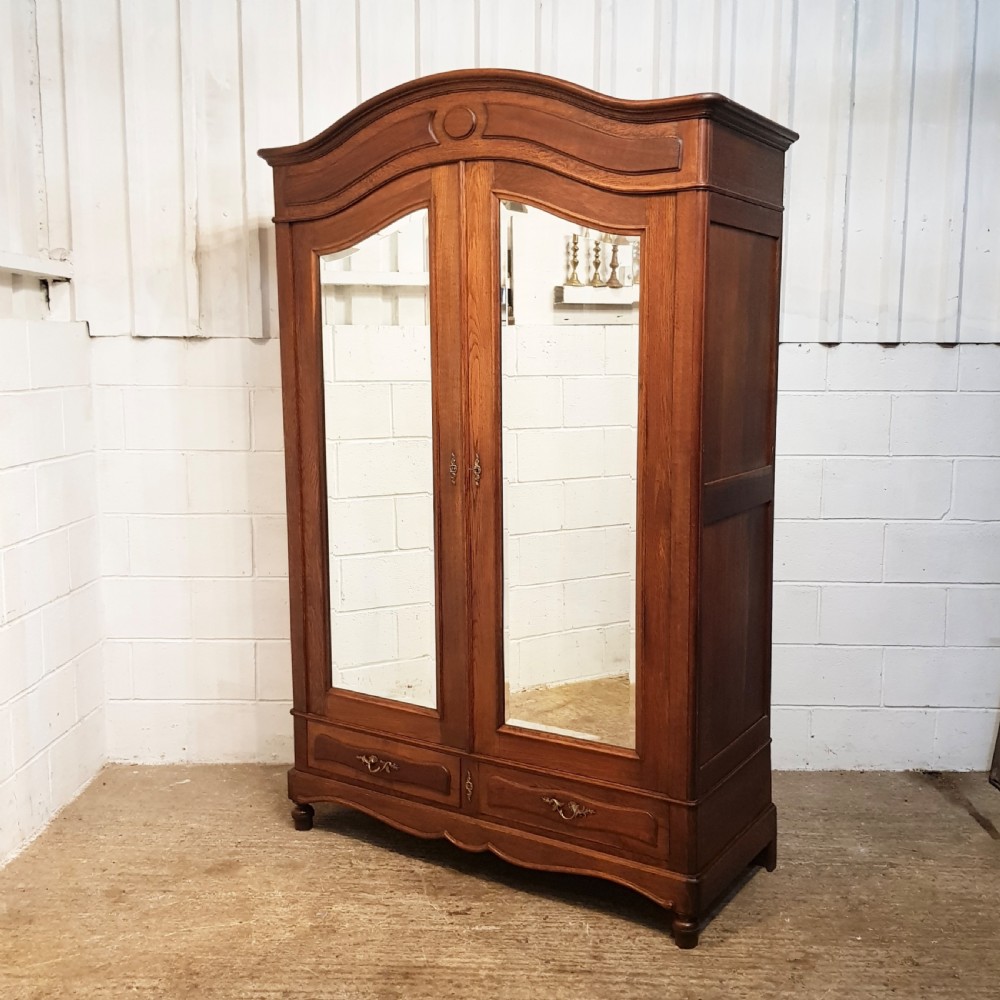 ANTIQUE 19TH CENTURY FRENCH OAK ARMOIRE C1880 View IV