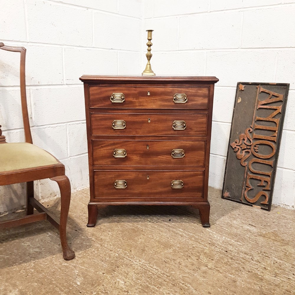ANTIQUE 18TH CENTURY MAHOGANY DWARF CHEST OF DRAWERS C1780