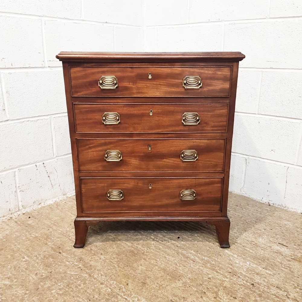 ANTIQUE 18TH CENTURY MAHOGANY DWARF CHEST OF DRAWERS C1780 View II