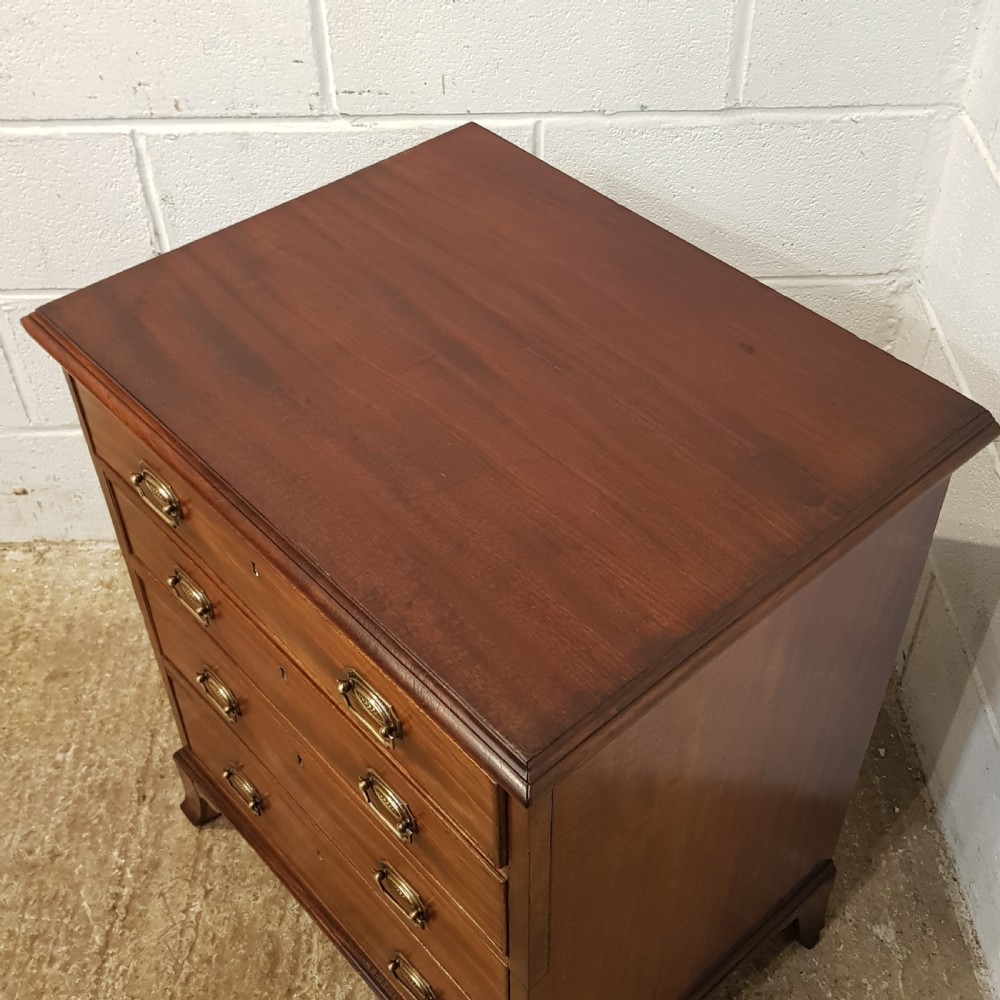 ANTIQUE 18TH CENTURY MAHOGANY DWARF CHEST OF DRAWERS C1780 View VII