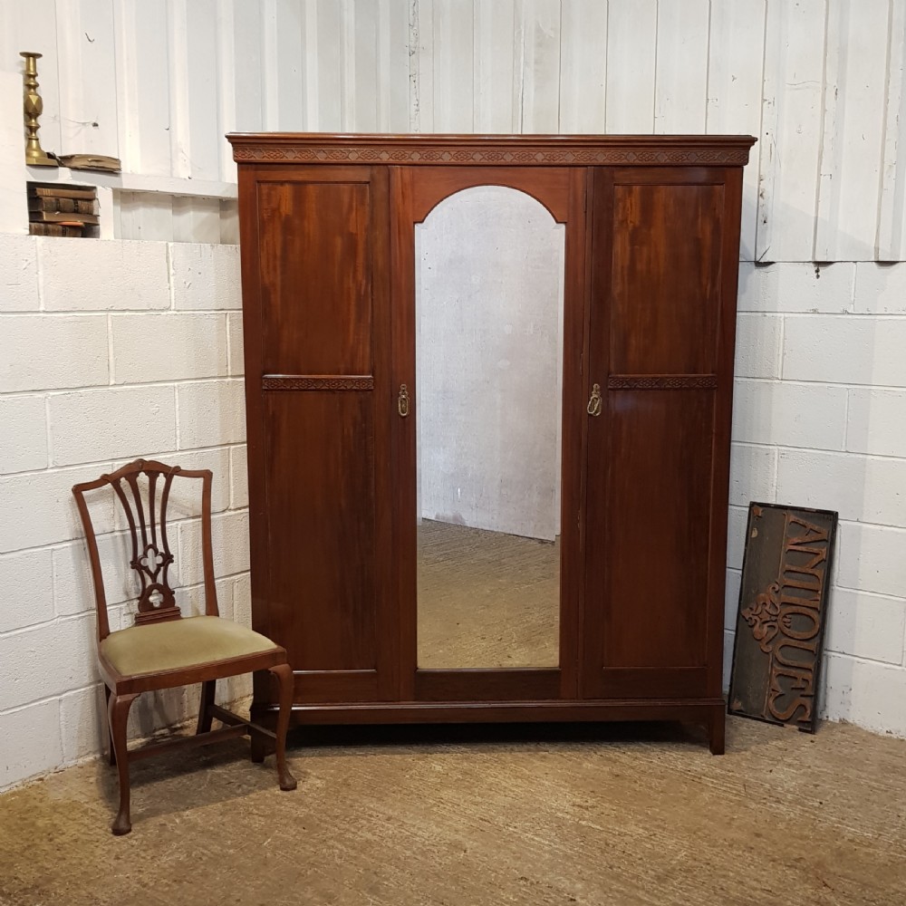 ANTIQUE EDWARDIAN SMALL MAHOGANY TRIPLE WARDROBE C1900