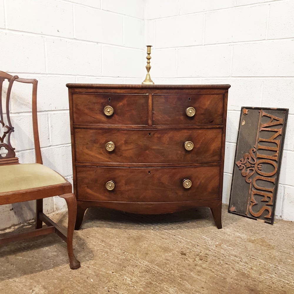 ANTIQUE 18TH CENTURY SMALL  MAHOGANY BOW FRONT CHEST OF DRAWERS C1780