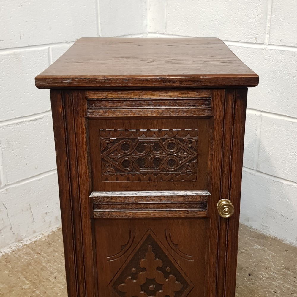 ANTIQUE PAIR VICTORIAN CARVED OAK BEDSIDE CABINETS C1880 View IV