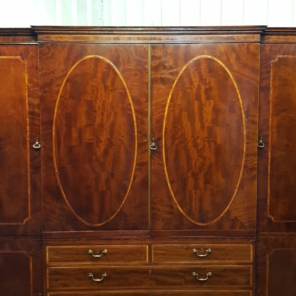 ANTIQUE REGENCY MAHOGANY  BREAKFRONT TRUPLE WARDROBE COMPACTUM C1820 View XII
