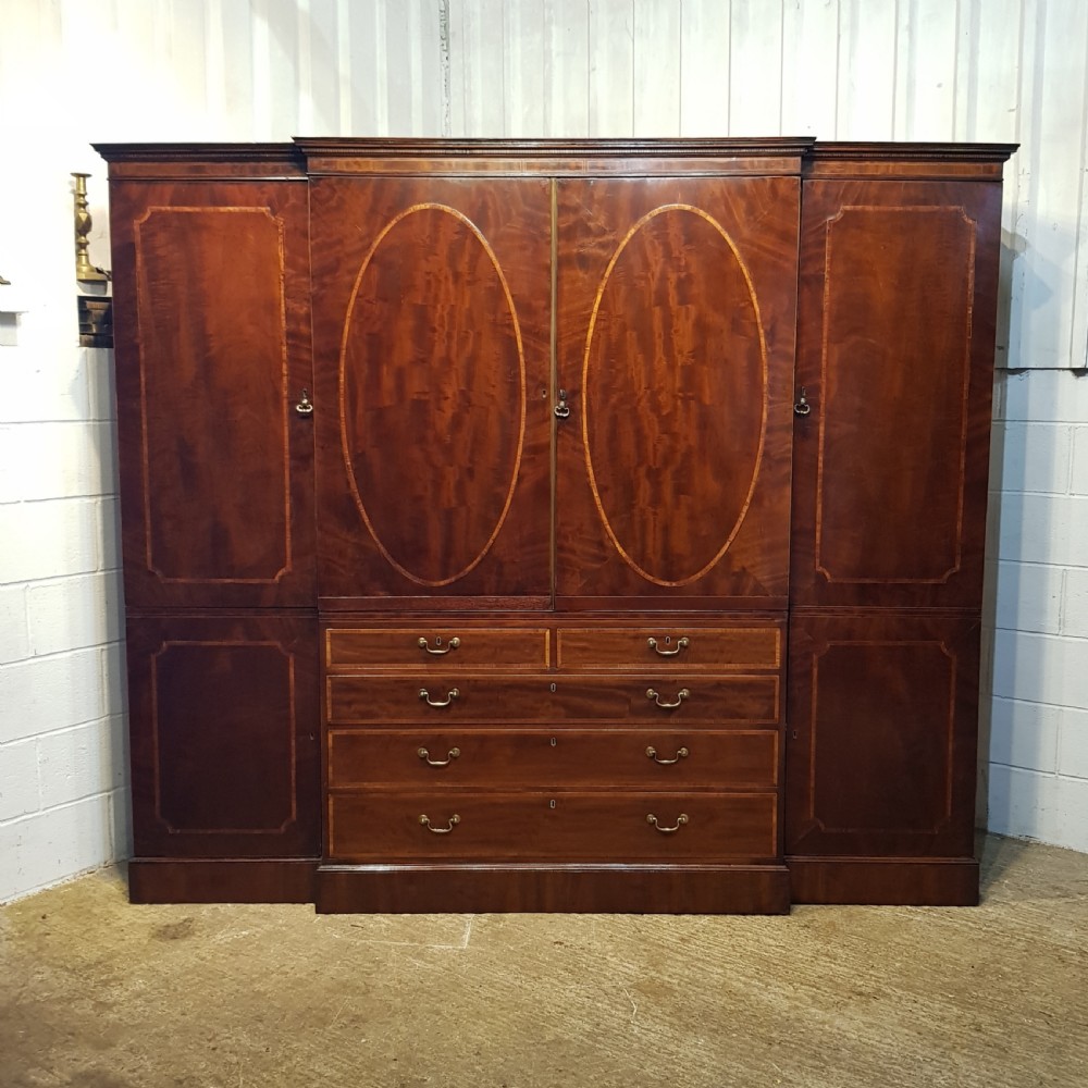 ANTIQUE REGENCY MAHOGANY  BREAKFRONT TRUPLE WARDROBE COMPACTUM C1820 View XIII