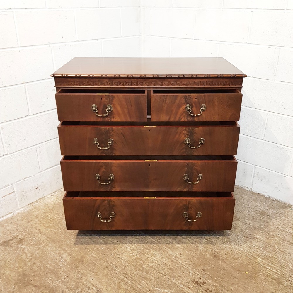 ANTIQUE EDWARDIAN MAHOGANY CHEST OF DRAWERS BY WARING & GILLOWS C1900 View III