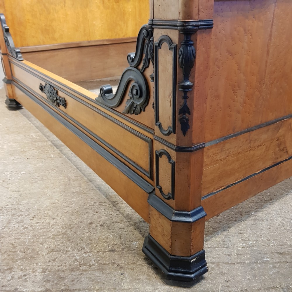 SUPERB ANTIQUE FRENCH 19TH CENTURY  SATINWOOD DOUBLE BED C1880 View VII
