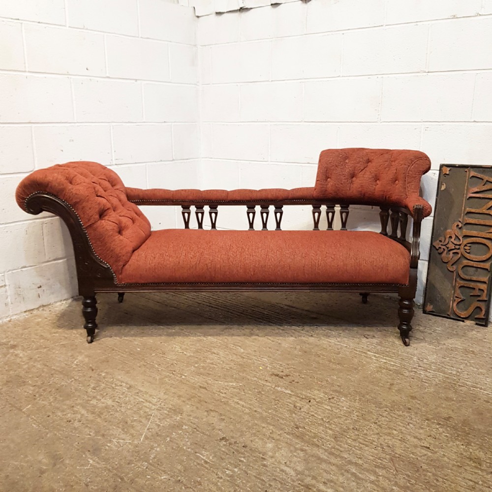 ANTIQUE LATE VICTORIAN MAHOGANY SHOW FRAME CHAISE LONGUE C1890