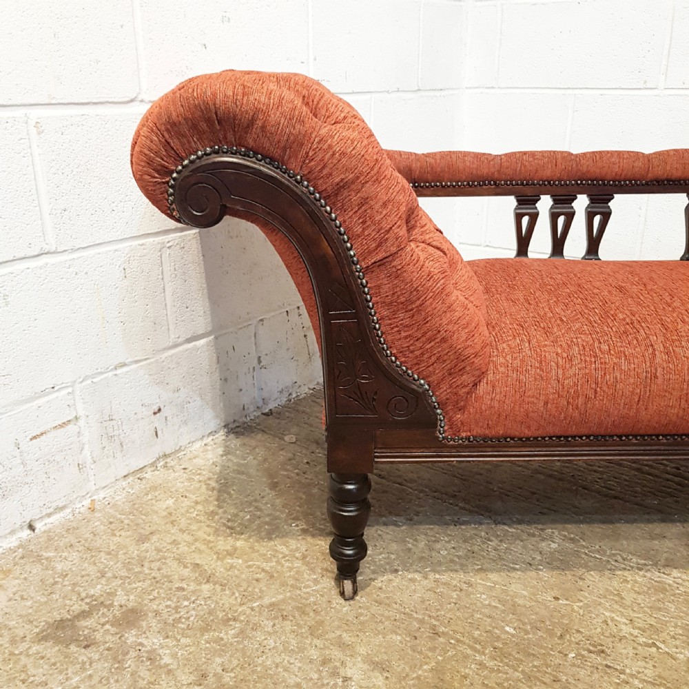 ANTIQUE LATE VICTORIAN MAHOGANY SHOW FRAME CHAISE LONGUE C1890 View V