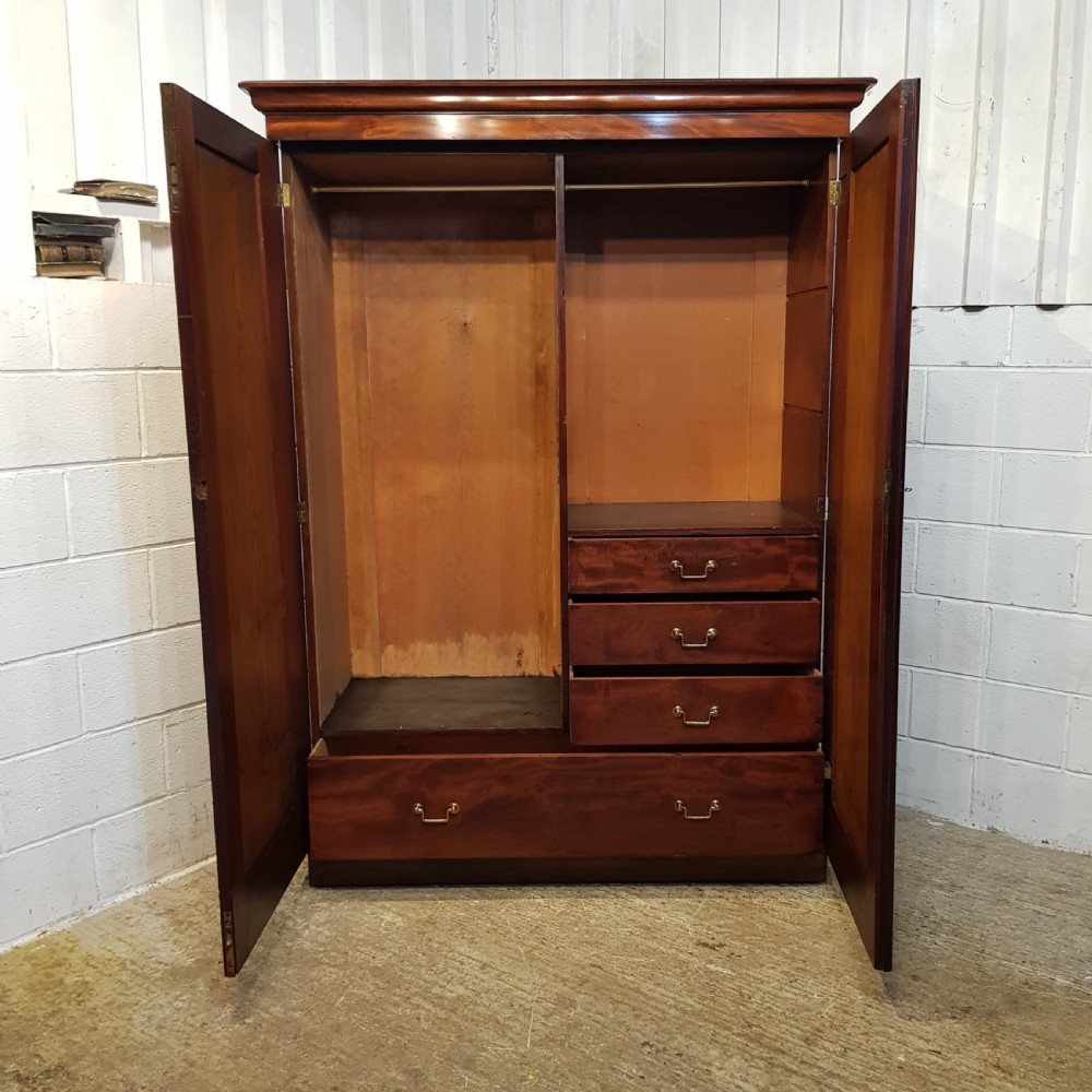 SUPERB ANTIQUE WILLIAM 1V MAHOGANY DOUBLE WARDROBE C1830 View III
