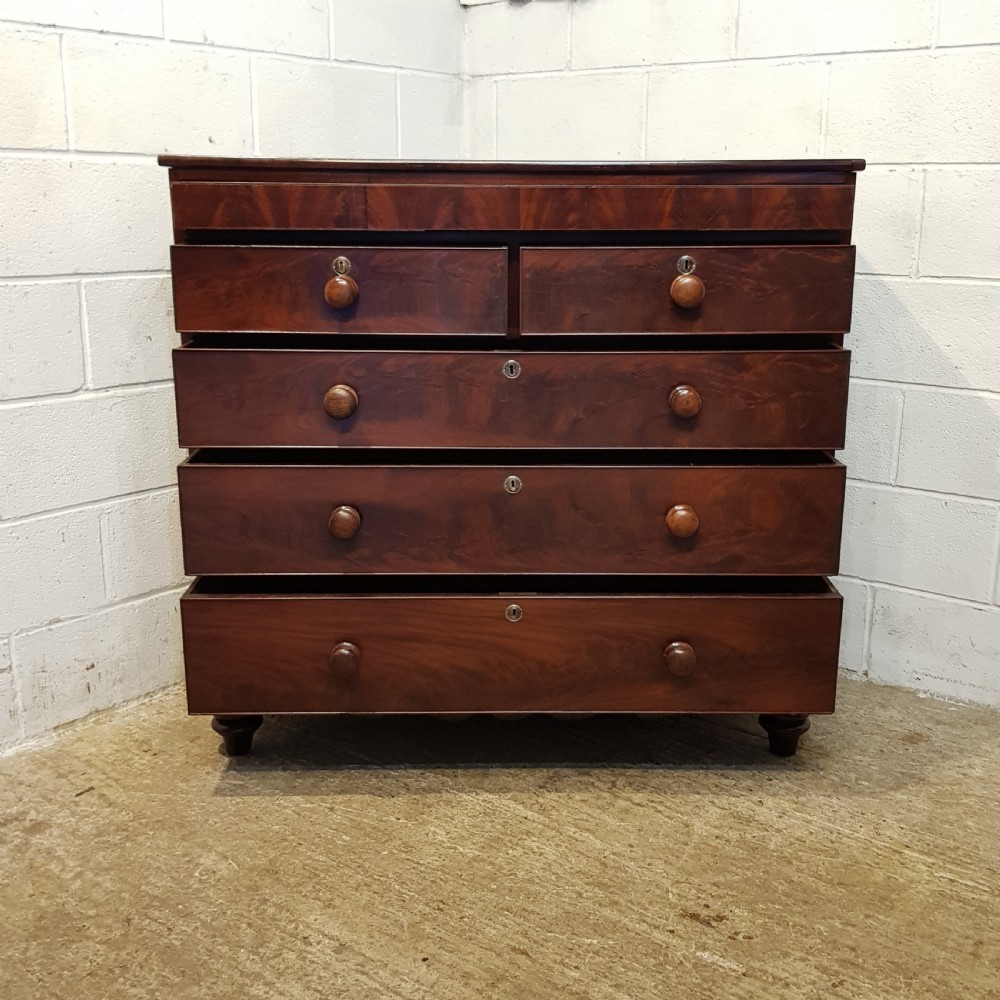 ANTIQUE EARLY VICTORIAN MAHOGANY CHEST OF DRAWERS WITH SECRET DRAWER C1850 View III