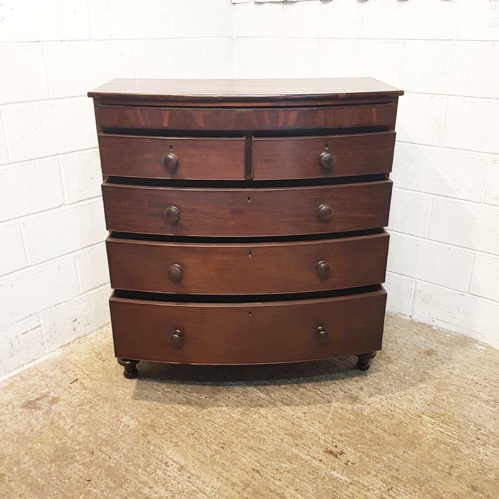 ANTIQUE VICTORIAN BOW FRONT MAHOGANY CHEST OF DRAWERS C 1860 View II