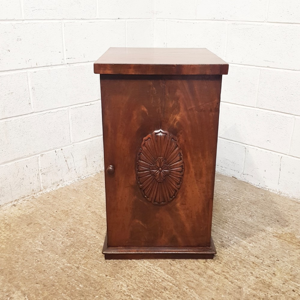 ANTIQUE PAIR WILLIAM 1V MAHOGANY BEDSIDE CABINETS C1830 View III