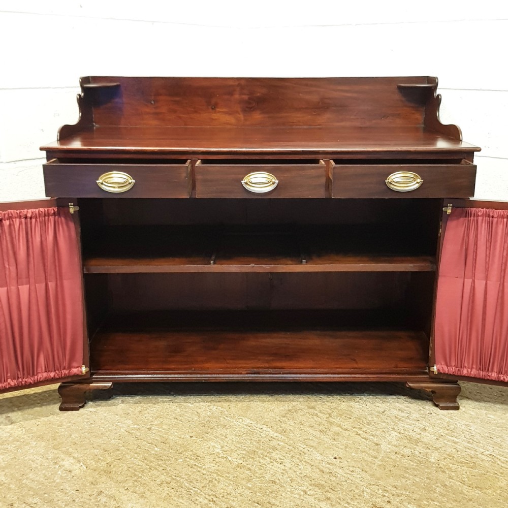 ANTIQUE LATE 18TH CENTURY MAHOGANY BUFFET CHIFFONIER 1780 View IV