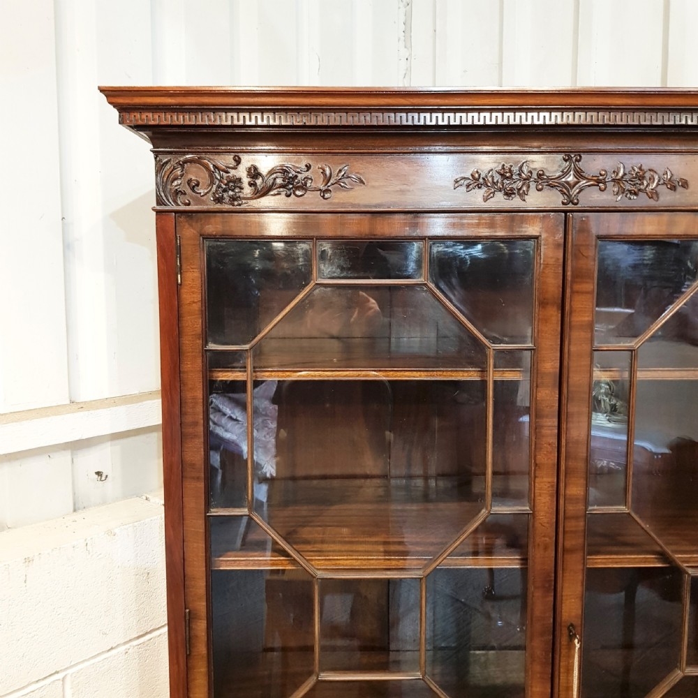 SUPERB ANTIQUE CHIPPENDALE REVIVAL MAHOGANY BOOKCASE BY WARING  & GILLOWS  View III