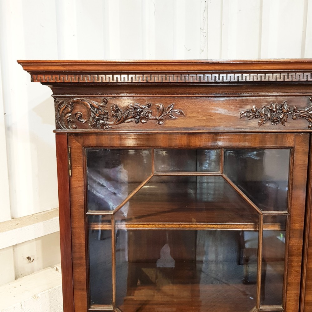 SUPERB ANTIQUE CHIPPENDALE REVIVAL MAHOGANY BOOKCASE BY WARING  & GILLOWS  View IV