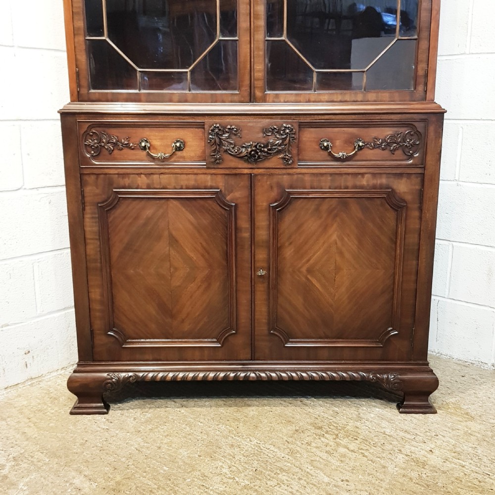 SUPERB ANTIQUE CHIPPENDALE REVIVAL MAHOGANY BOOKCASE BY WARING  & GILLOWS  View X