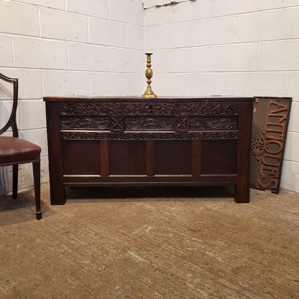 ANTIQUE LARGE EARLY 18TH CENTURY WESTMORLAND JOINED OAK COFFER C1700