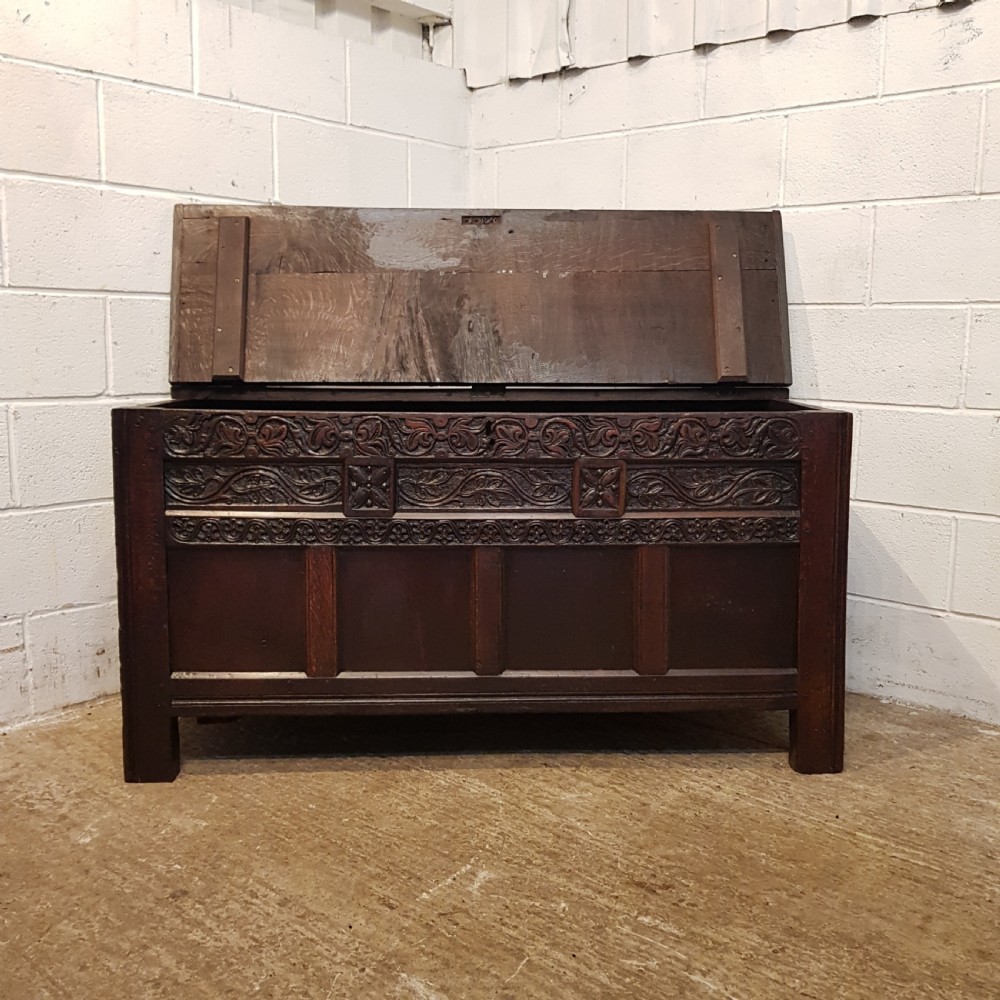 ANTIQUE LARGE EARLY 18TH CENTURY WESTMORLAND JOINED OAK COFFER C1700 View II