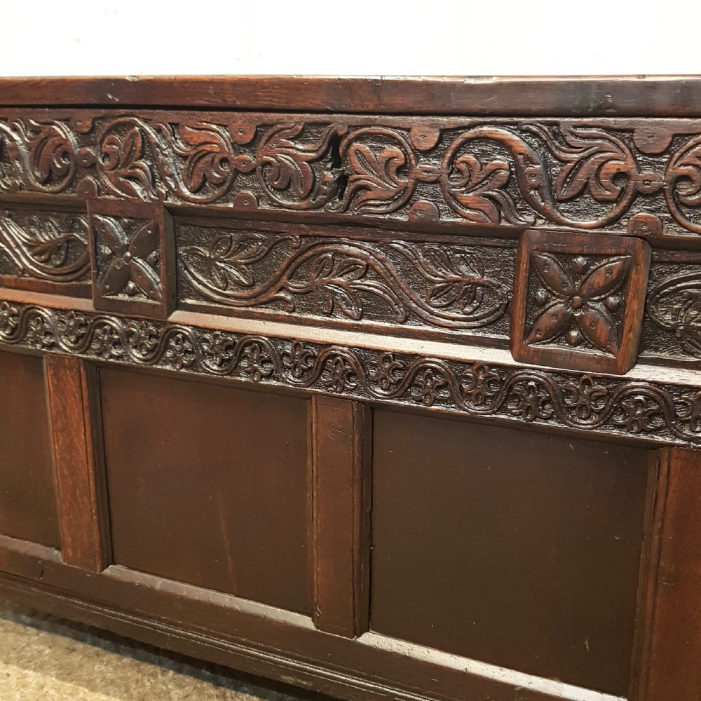 ANTIQUE LARGE EARLY 18TH CENTURY WESTMORLAND JOINED OAK COFFER C1700 View VI