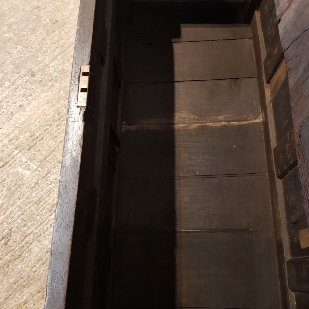 ANTIQUE LARGE EARLY 18TH CENTURY WESTMORLAND JOINED OAK COFFER C1700 View VIII