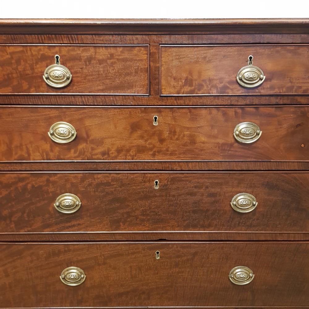 ANTIQUE 18TH  CENTURY  SMALL MAHOGANY CHEST OF DRAWERS C1780 View V